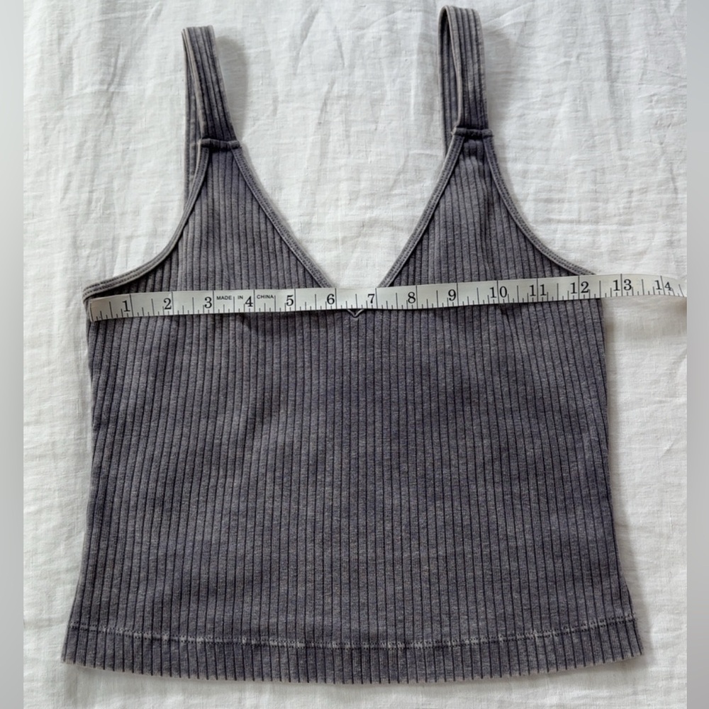 Love Tree Gray Ribbed Crop Tank Top - Picture 2 of 5